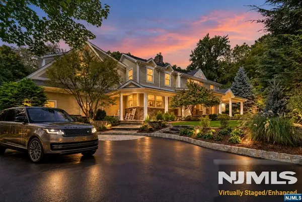 85 Vanderbeck Lane, Mahwah, NJ 07430