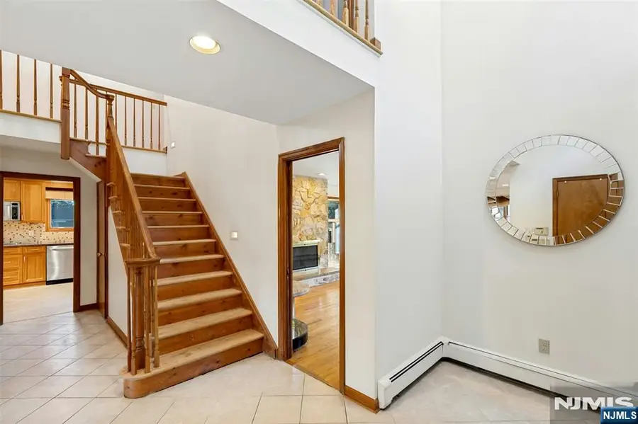 40-12 Kilada Court, Fair Lawn, NJ 07410 - #3
