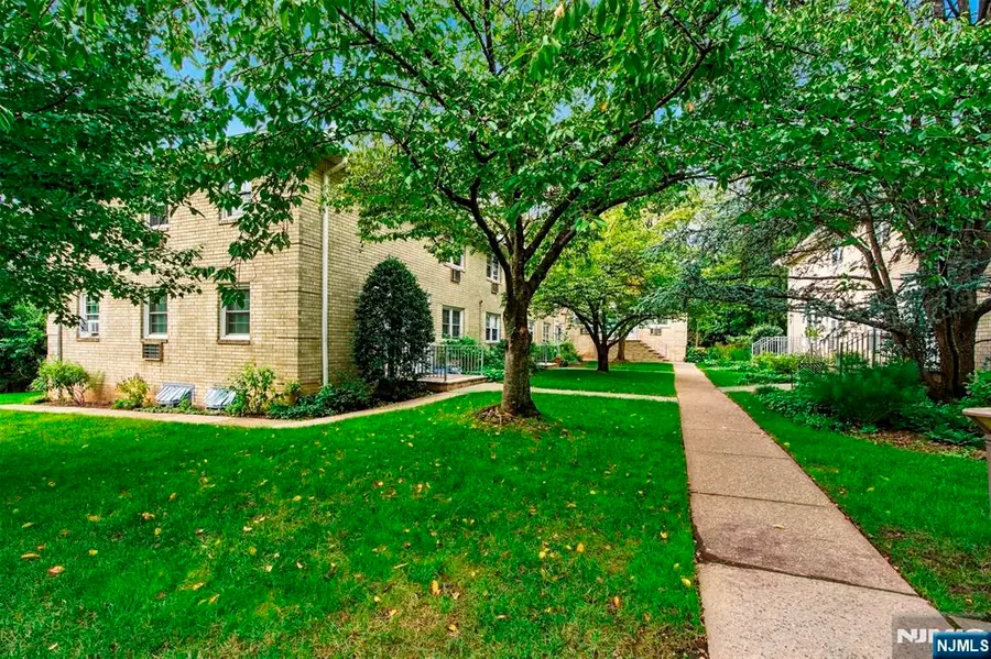 470 Valley Road C009A, Montclair, NJ 07043 - #2