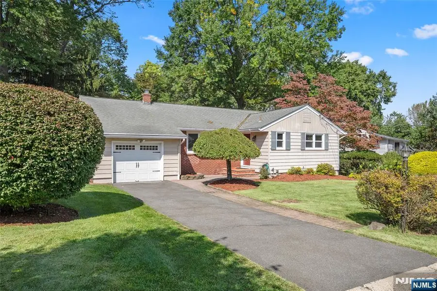 259 Garden Place, Oradell, NJ 07649 - #2