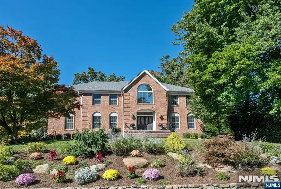 402 Highland Avenue, Ridgewood, NJ 07450 - #2