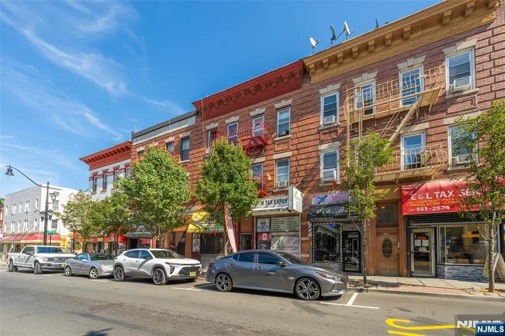 1716 Bergenline Avenue, Union City, NJ 07087 - #1