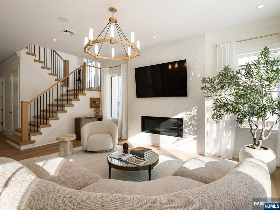 16-18 Paris Avenue 4, Rockleigh, NJ 07647 - #3
