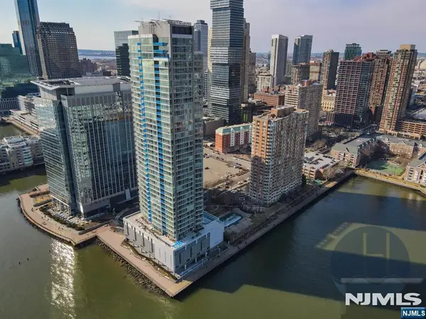 2 2nd 1207, Jersey City, NJ 07310