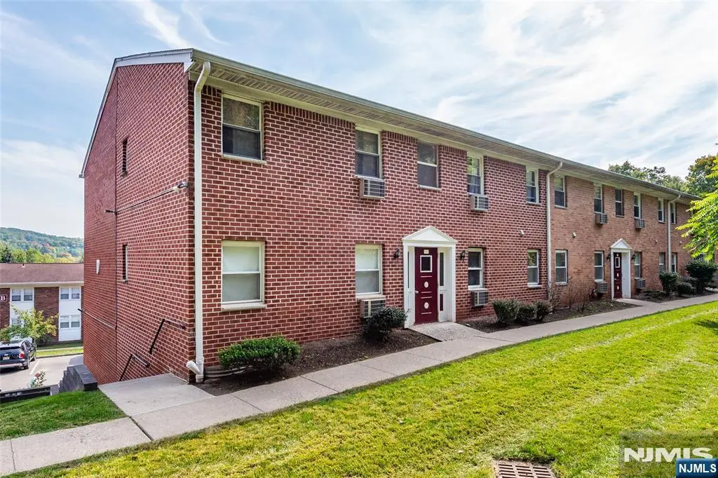 100 Pierson Miller Drive D12, Pompton Lakes, NJ 07442 - #1