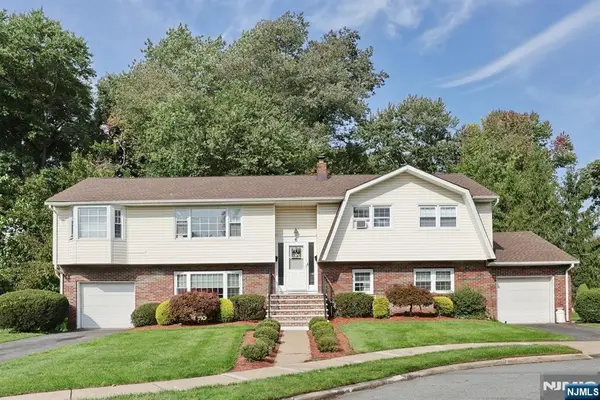 6 Glen Court, Westwood, NJ 07675