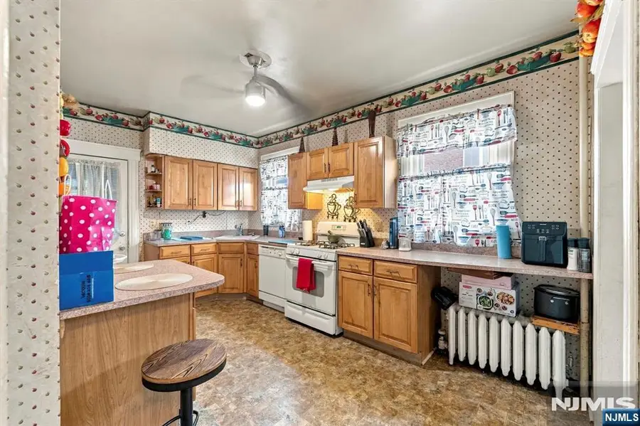 25 Central Boulevard, Palisades Park, NJ 07650 - #3