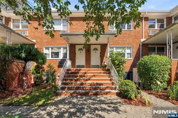 201 Oakdene Place E2, Cliffside Park, NJ 07010