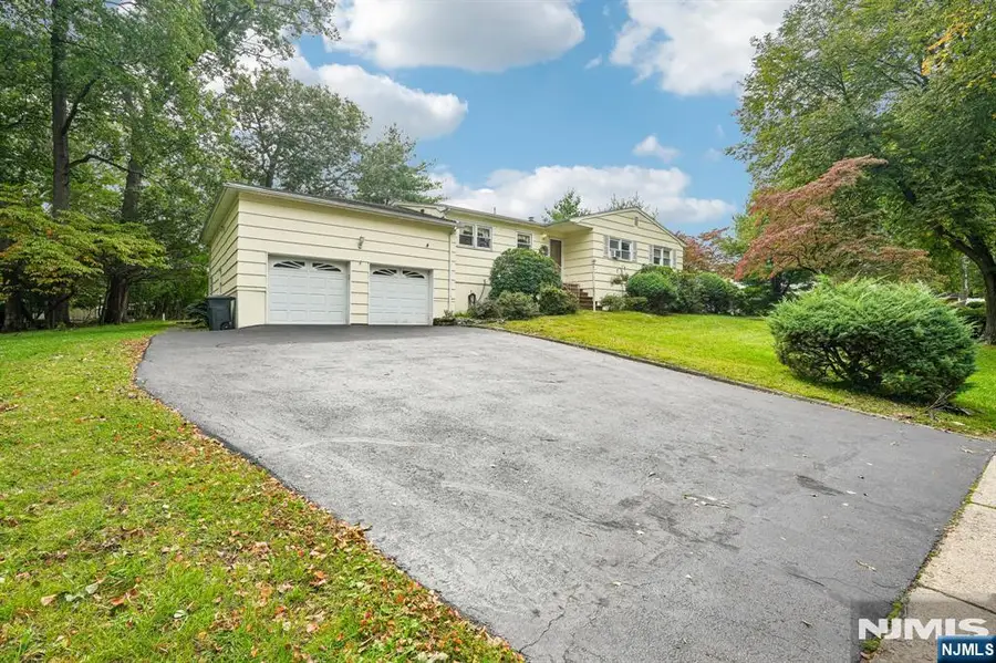 201 Kiwanis Drive, Wayne, NJ 07470 - #2
