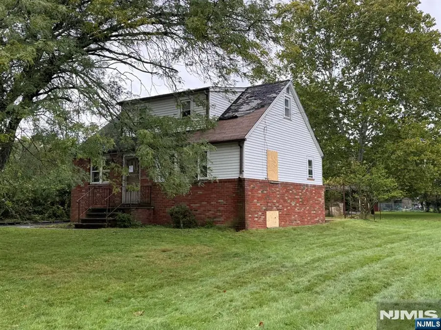 111 Linden Street, Bridgewater, NJ 08807 - #3