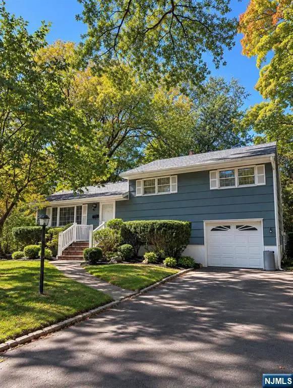 31 Arbor Drive, Ho Ho Kus, NJ 07423 - #1