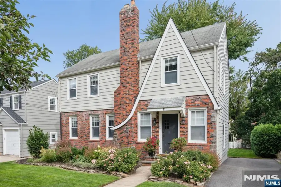 191 Stonehouse Road, Glen Ridge, NJ 07028 - #2