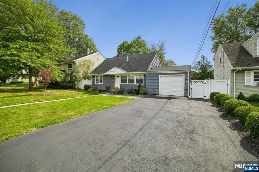 76 Day Avenue, Bergenfield, NJ 07621 - #2