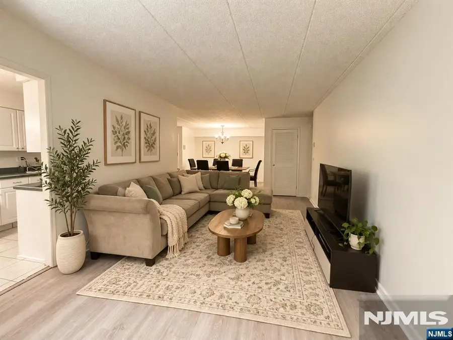 1 Iron Forge Square 20, Pompton Lakes, NJ 07442 - #3