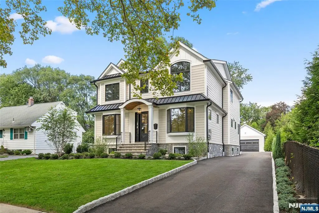 671 Delaware Avenue, Ridgewood, NJ 07450 - #1