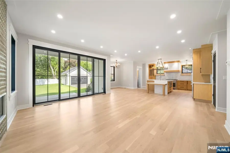 671 Delaware Avenue, Ridgewood, NJ 07450 - #3