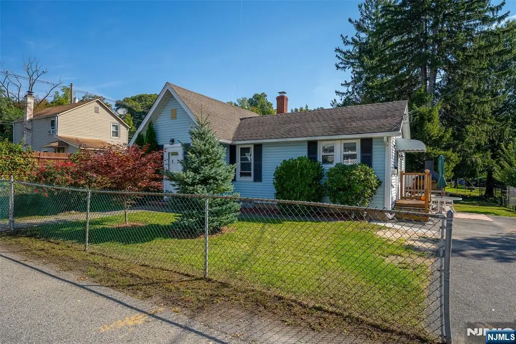 12 3rd Street, Bloomingdale, NJ 07403 - #1