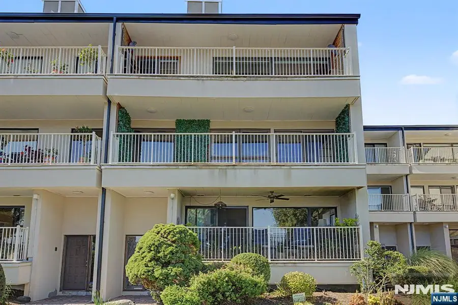 1225 River Road 7D, Edgewater, NJ 07020 - #2