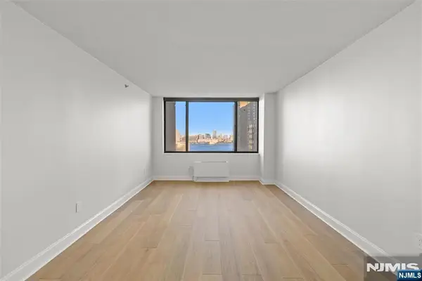45 River Drive 1915, Jersey City, NJ 07310