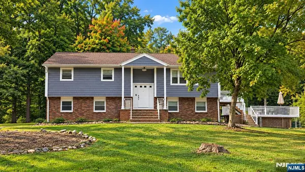 157 Magee Road, Ringwood, NJ 07456