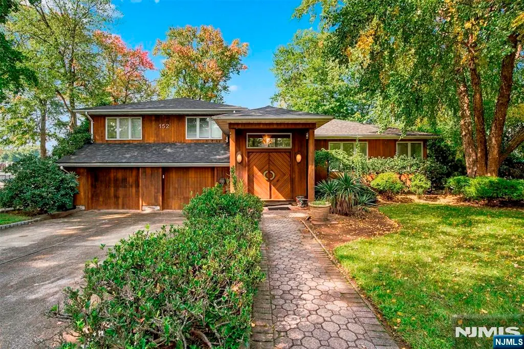 152 Sussex Road, Township Of Washington, NJ 07676 - #1