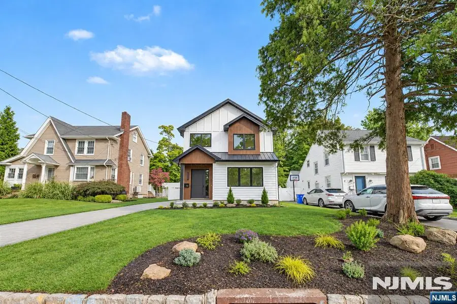 12 Spruce Street, Tenafly, NJ 07670 - #3