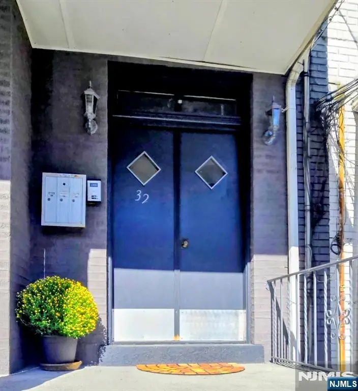 Address Withheld By Seller, West New York, NJ 07093 - #2