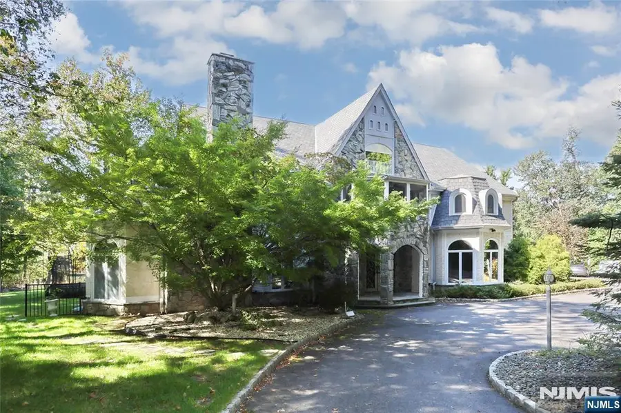 9 Cameron Road, Saddle River, NJ 07458 - #3