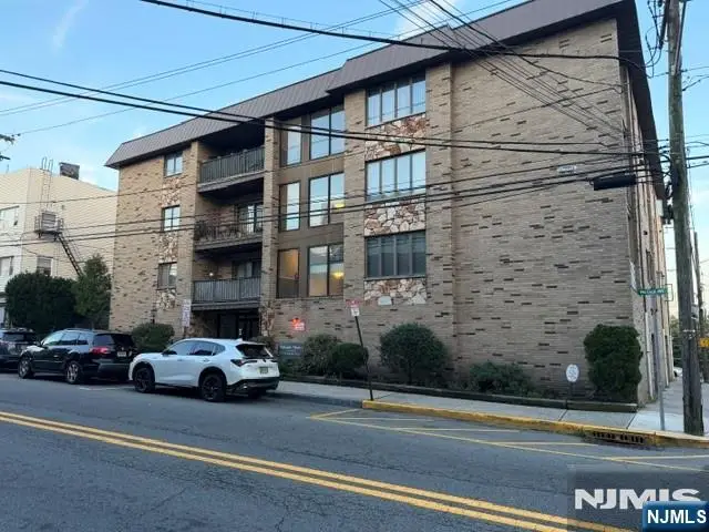 314 Palisades Avenue C4, Cliffside Park, NJ 07010 - #2