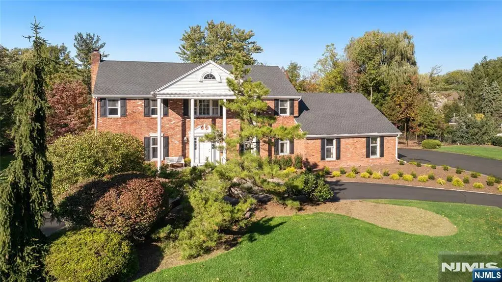 25 Paddock Road, Ho Ho Kus, NJ 07423 - #1