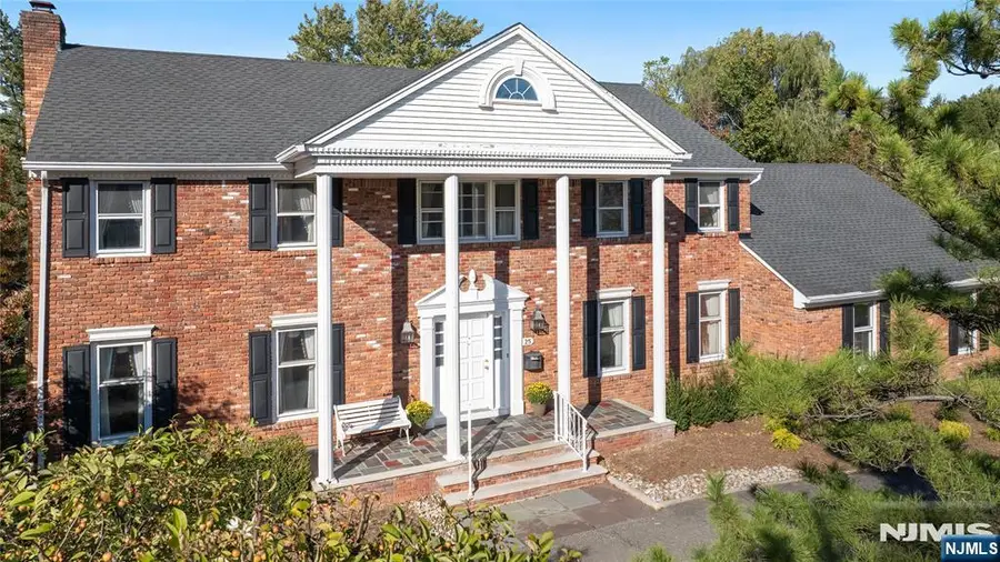 25 Paddock Road, Ho Ho Kus, NJ 07423 - #2