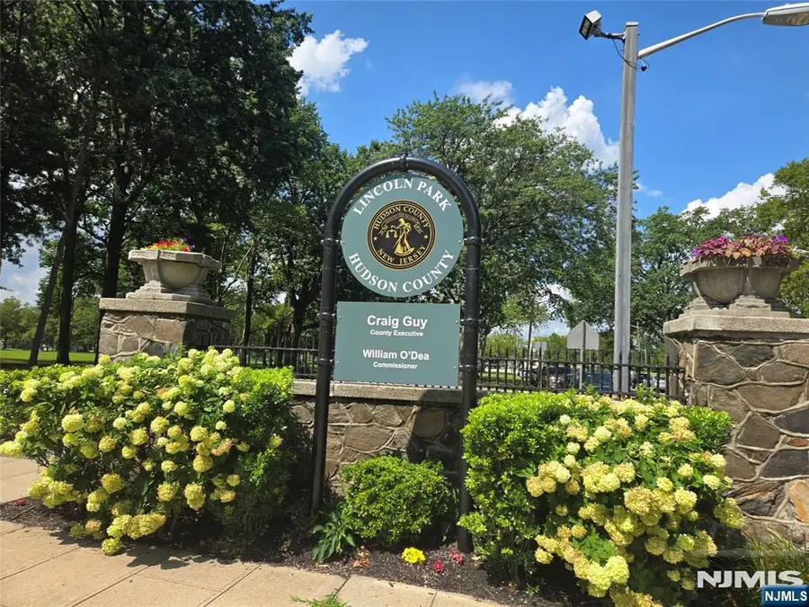 598 West Side Avenue, Jersey City, NJ 07304 - #2