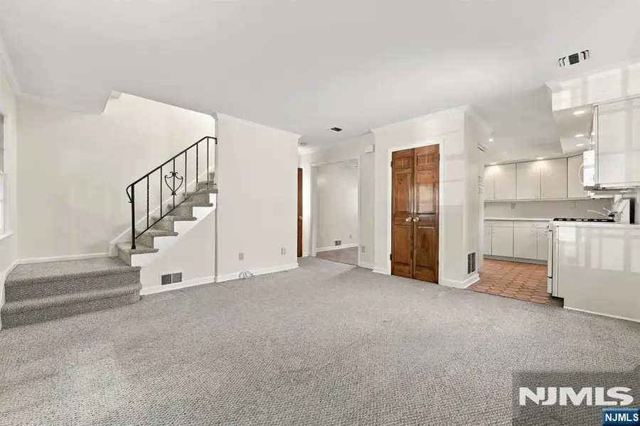 81 5th Street, Cresskill, NJ 07626 - #3