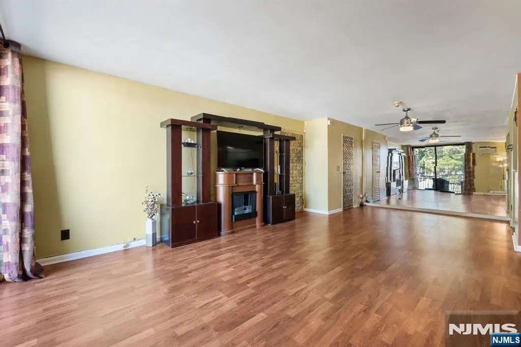 462 Liberty Street 206, Little Ferry, NJ 07643 - #1