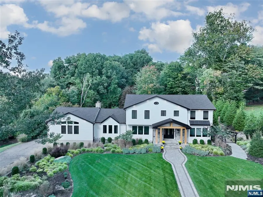 12 Green Way, Old Tappan, NJ 07675 - #2