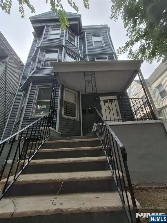 63 7th Street, Newark, NJ 07107 - #1