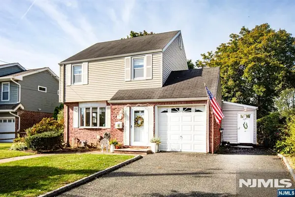 603 Fairlawn Parkway, Saddle Brook, NJ 07663