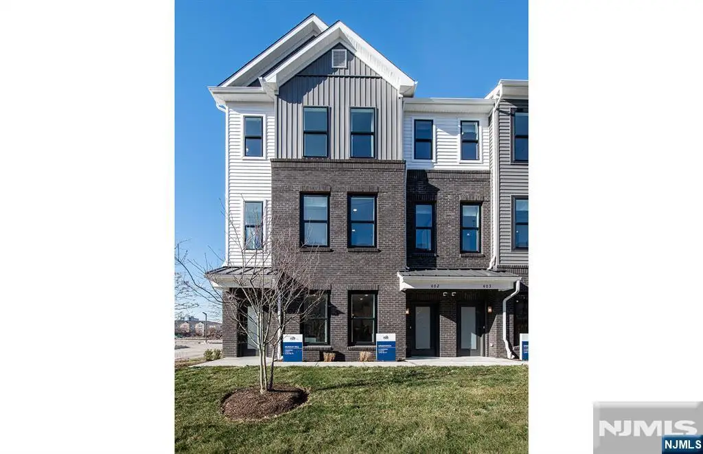 200 E Willow Street 211, Kearny, NJ 07032 - #1