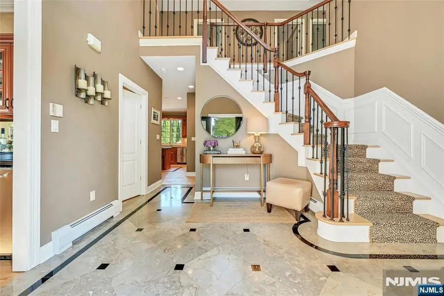 6 Keller Court, Park Ridge, NJ 07656 - #2
