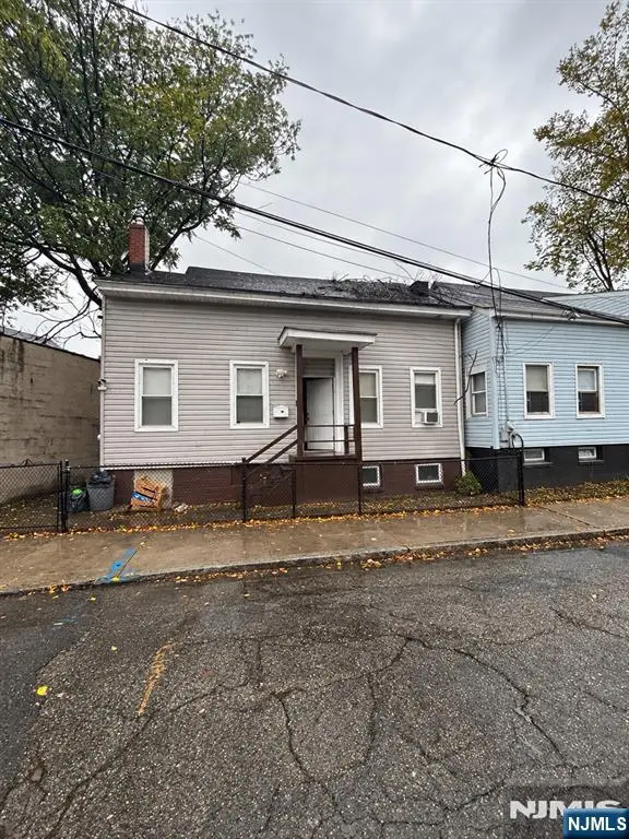 11 N Bridge Street, Paterson, NJ 07522