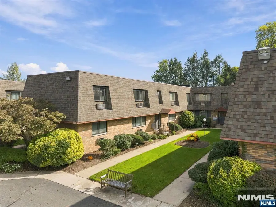 164 Diamond Bridge Avenue 9, Hawthorne, NJ 07506 - #2