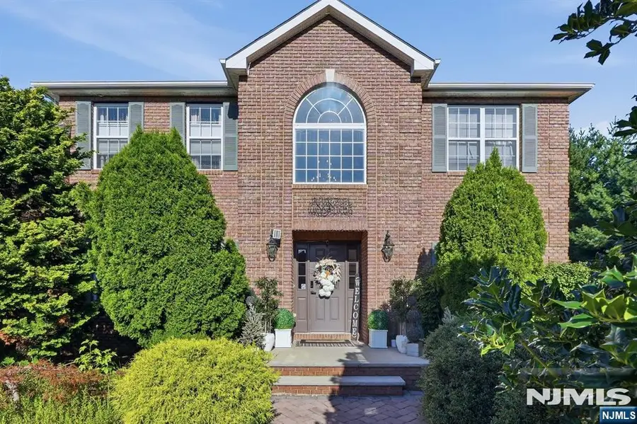2 Butternut Lane, Monroe, NJ 08831 - #2
