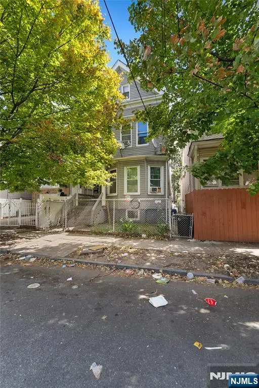 936 S 19th Street, Newark, NJ 07108