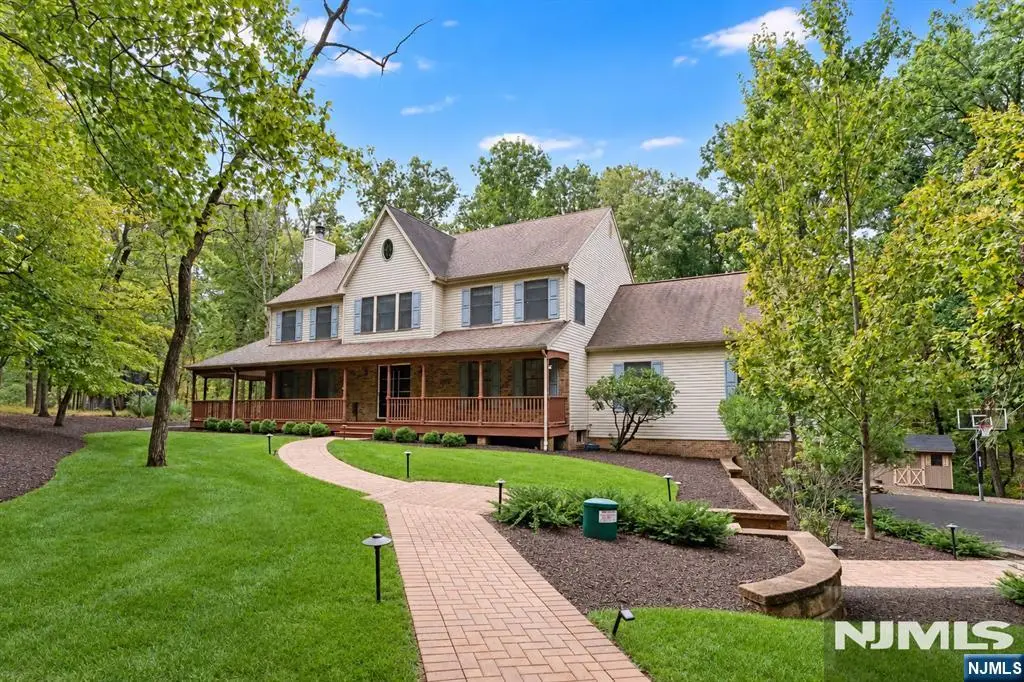 931 Vosseller Avenue, Martinsville, NJ 08836 - #1