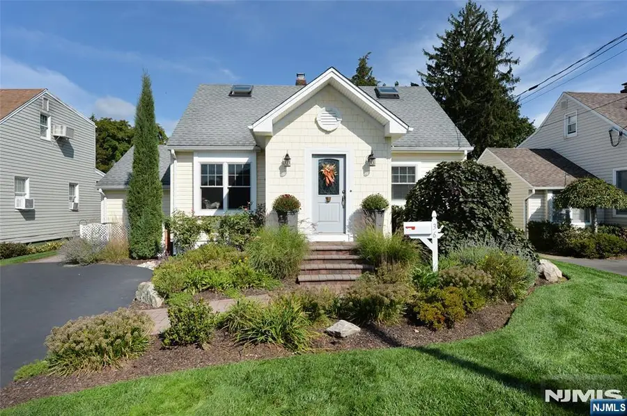 36 Manor Avenue, Pompton Plains, NJ 07444 - #2