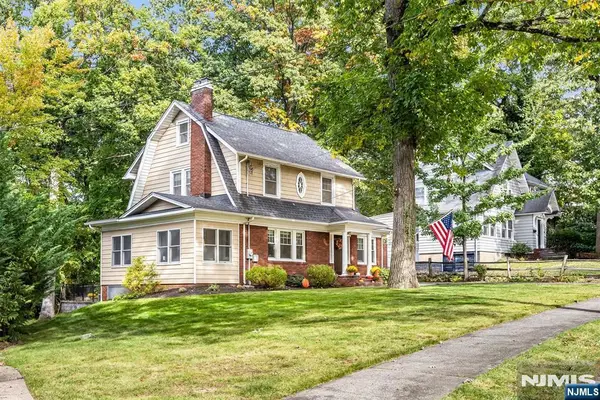 64 Chestnut Road, Verona, NJ 07044