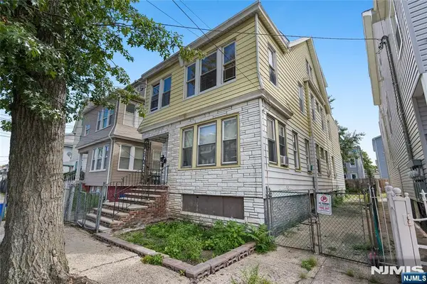 130-132 Isabella Avenue, Newark, NJ 07106