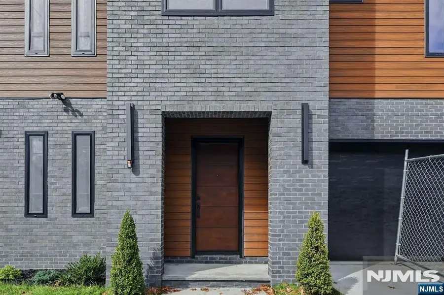 97 W 9th Avenue, Newark, NJ 07107 - #3