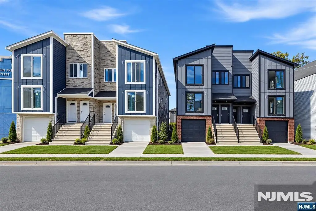 379 S 10th Street, Newark, NJ 07103 - #1
