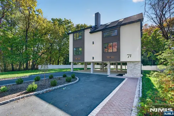 71 Beechwood Drive, Hillsdale, NJ 07642
